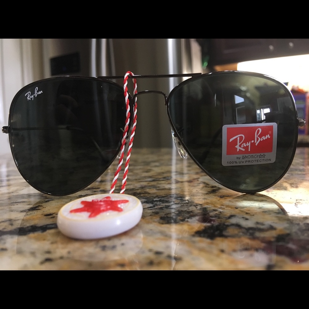 Brand NEW Ray Ban Aviators 62mm